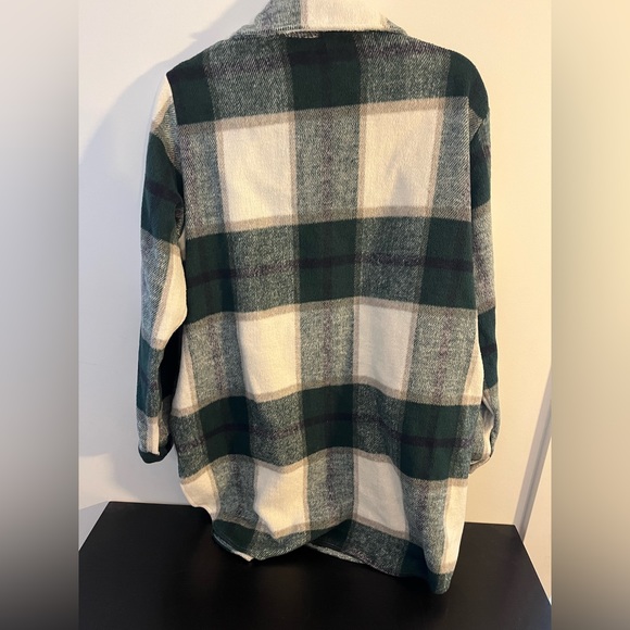 Green plaid shacket - Picture 3 of 3